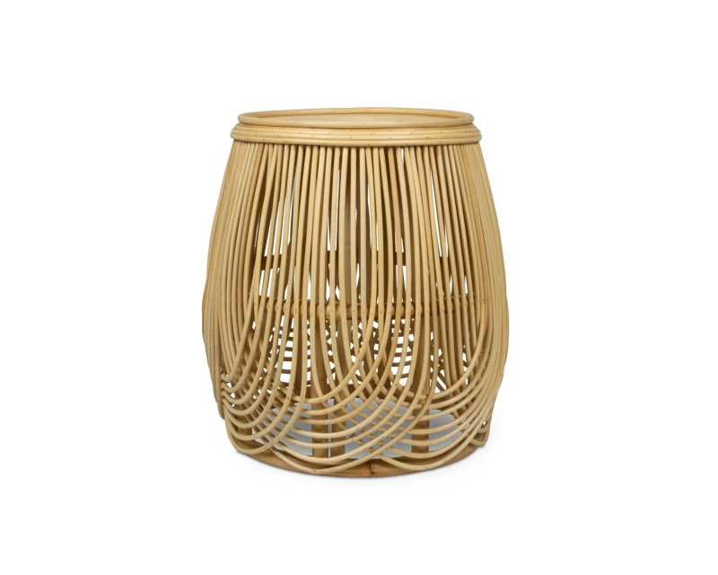 Stolik z naturalnego rattanu.webp