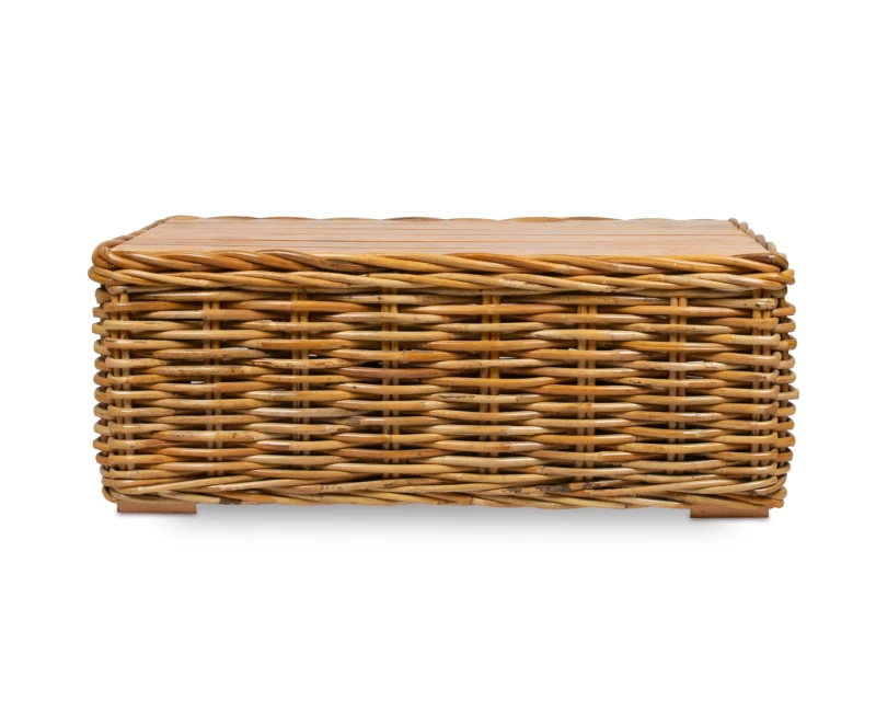Stolik rattanowy.webp